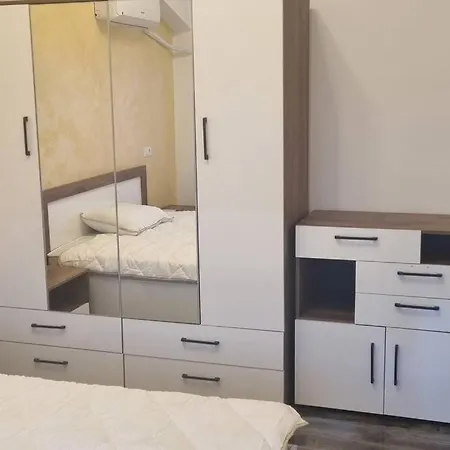 Apartment Luxos Parc Romanescu Craiova