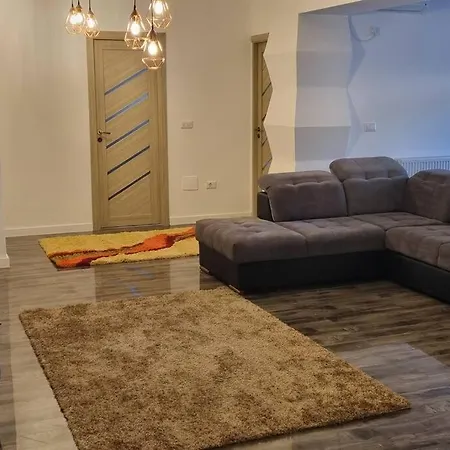 Luxos Parc Romanescu Apartment